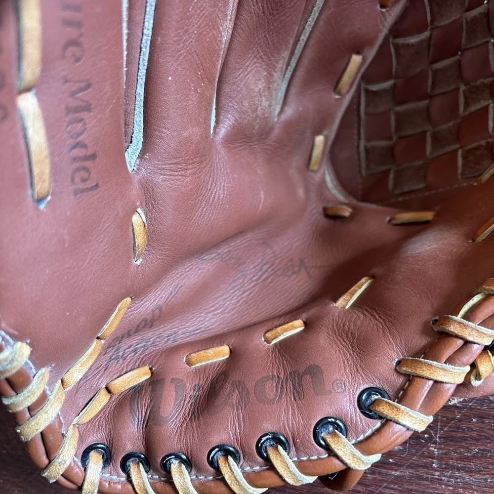 Wilson Baseball Glove Left‎ Hand Throw LHT A2126 George Brett Signature Model
